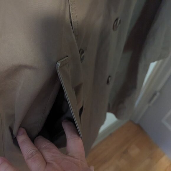 Vintage 1970’s Misty Harbor Trench Coat Double Breasted Epaulettes Long Beige - Picture 10 of 11